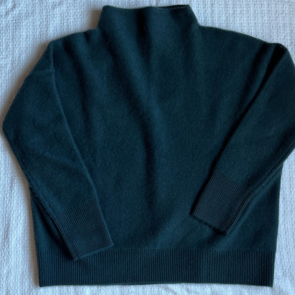 Vince Deep Green Boiled Cashmere Turtleneck Sweater